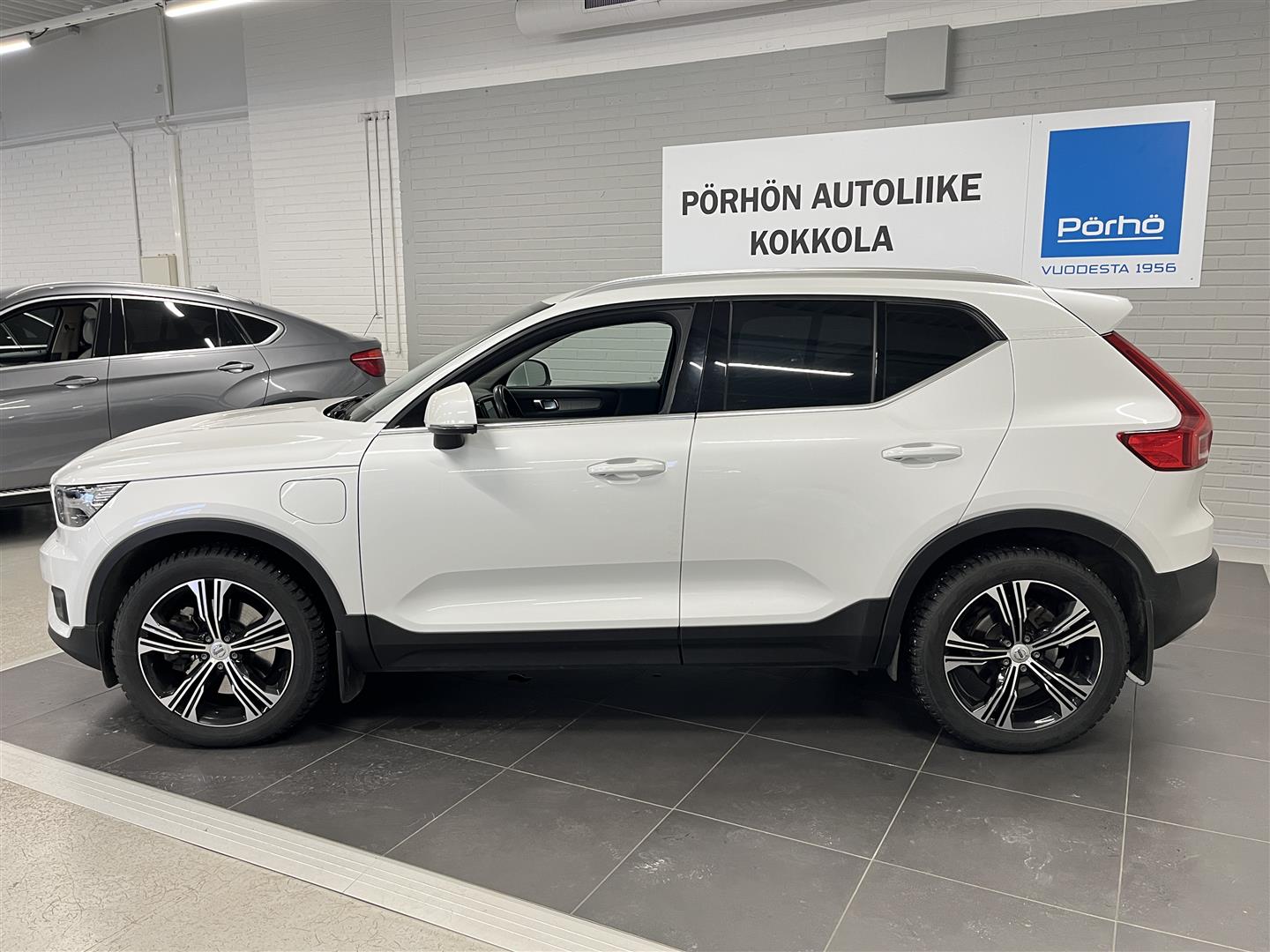 VOLVO XC40 2020