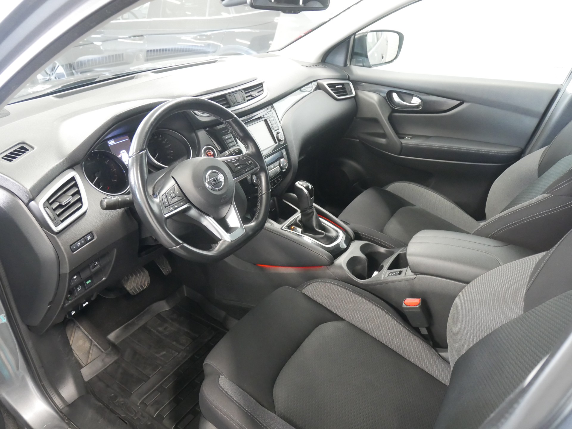 NISSAN Qashqai 2020