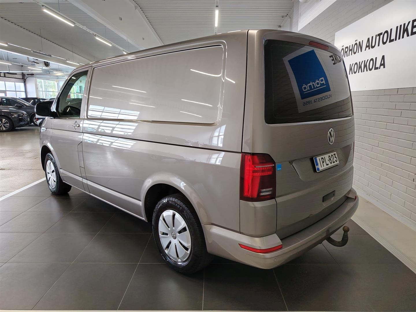 VOLKSWAGEN Transporter 2022