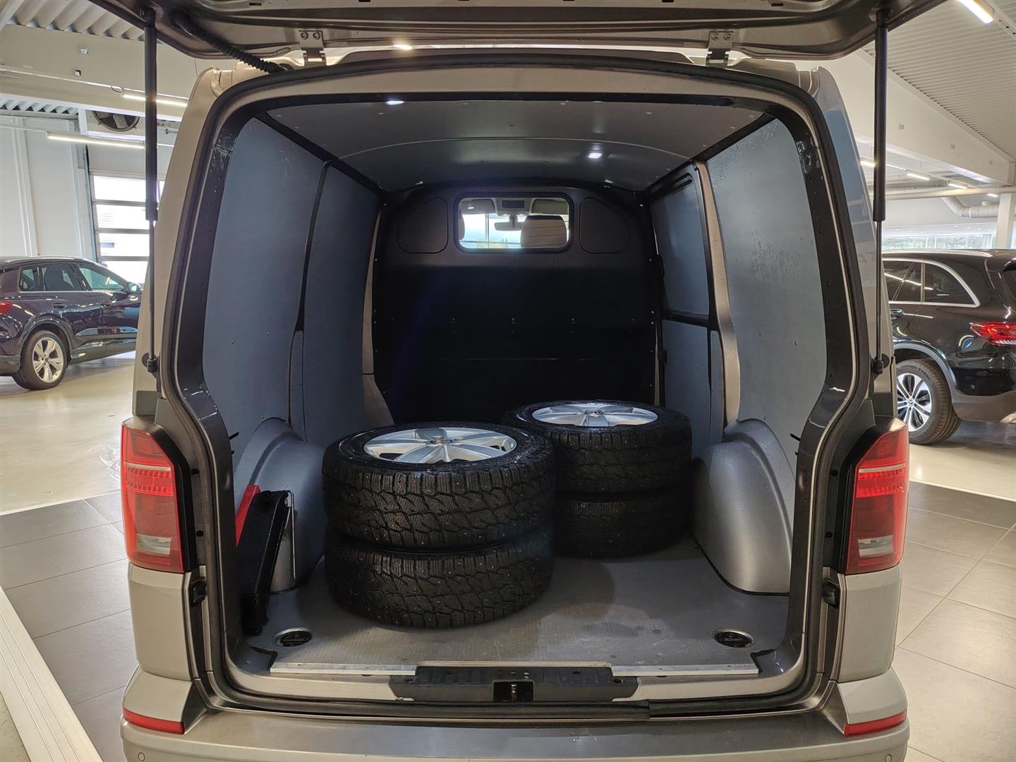VOLKSWAGEN Transporter 2022