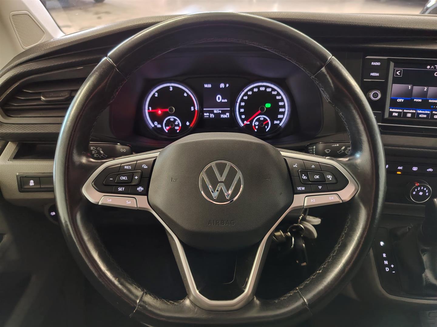 VOLKSWAGEN Transporter 2022