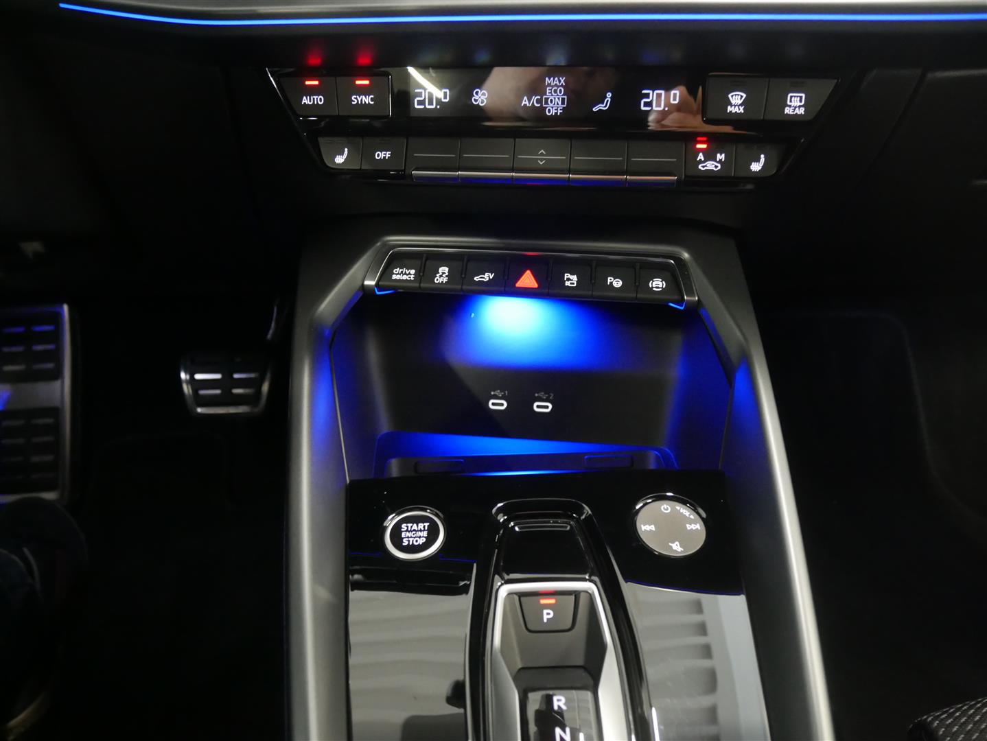 AUDI A3 2025