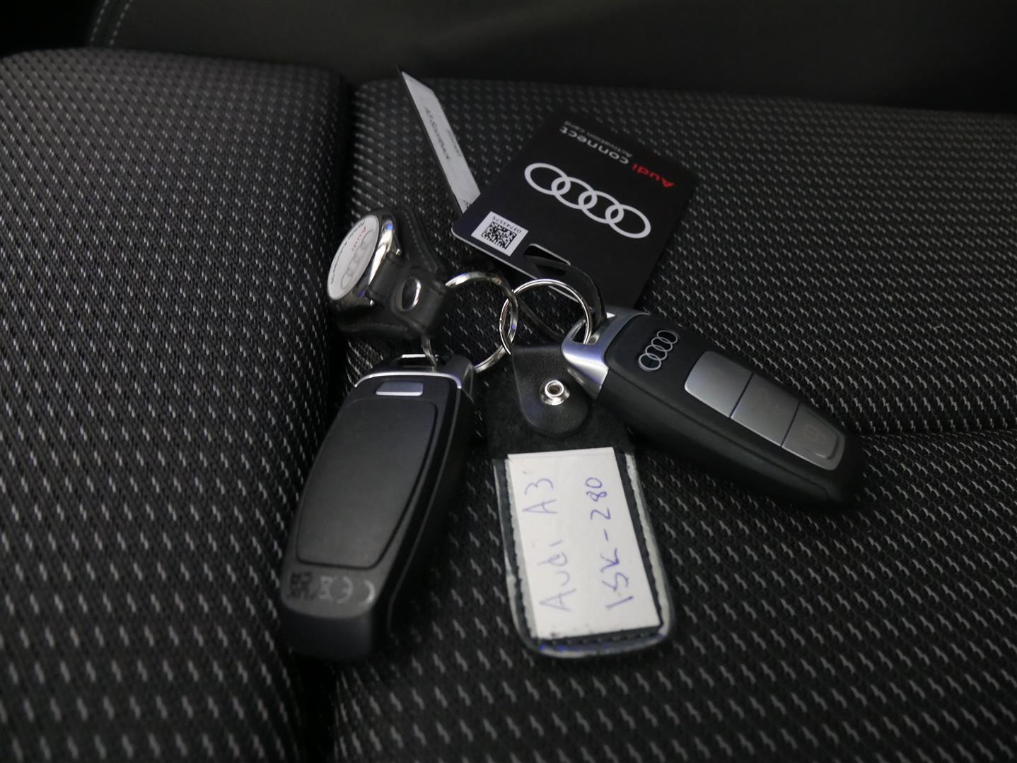 AUDI A3 2025