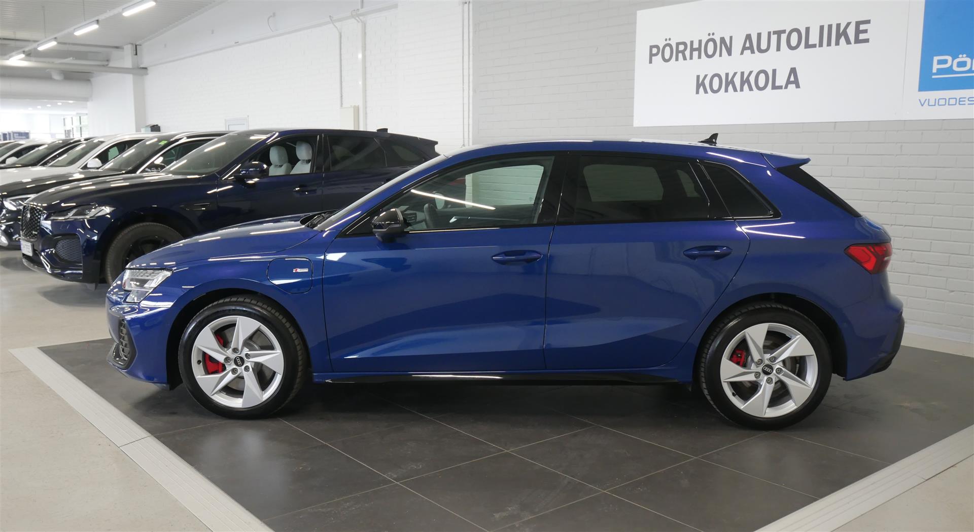 AUDI A3 2025
