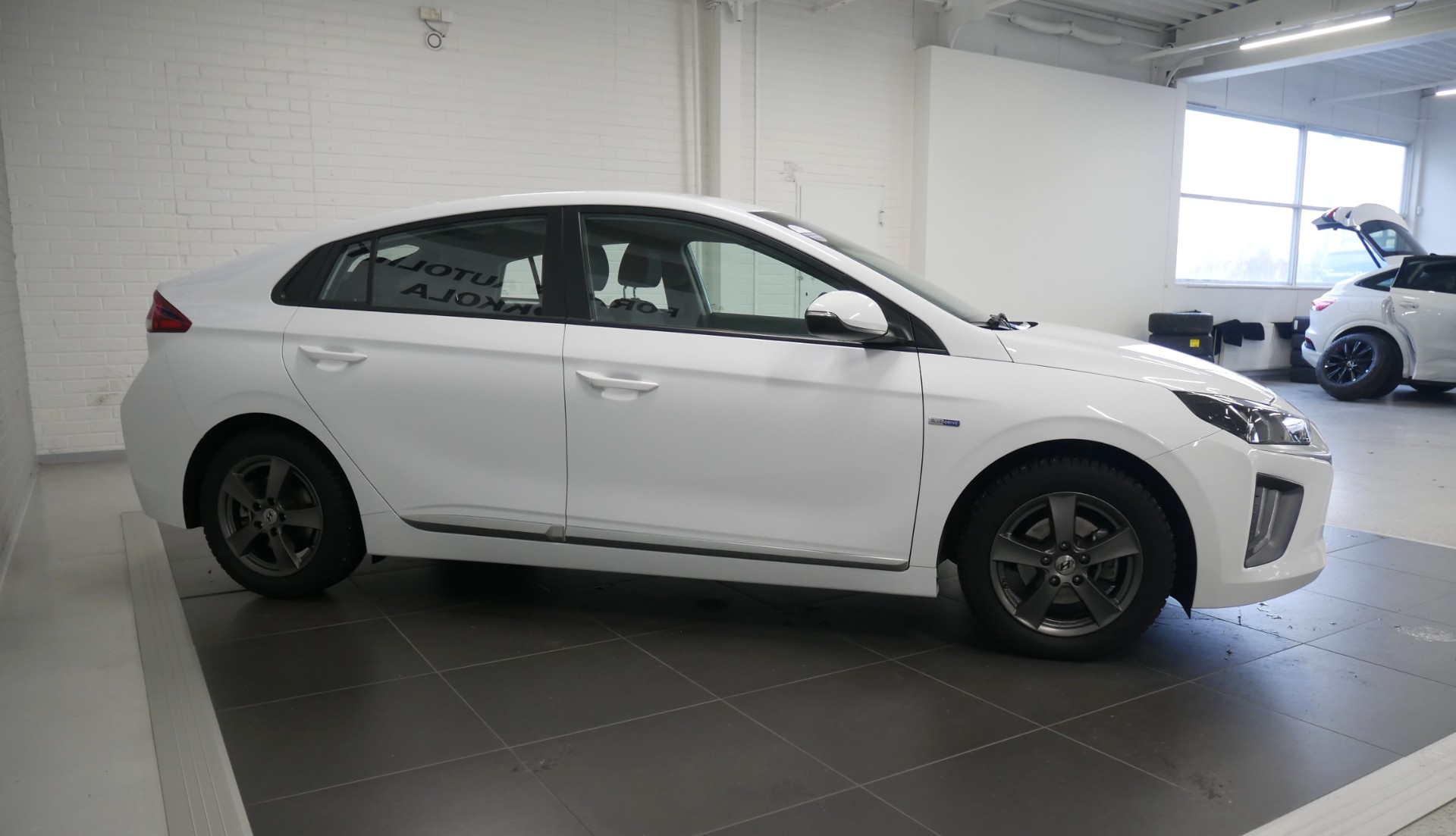 HYUNDAI IONIQ plug-in 2021