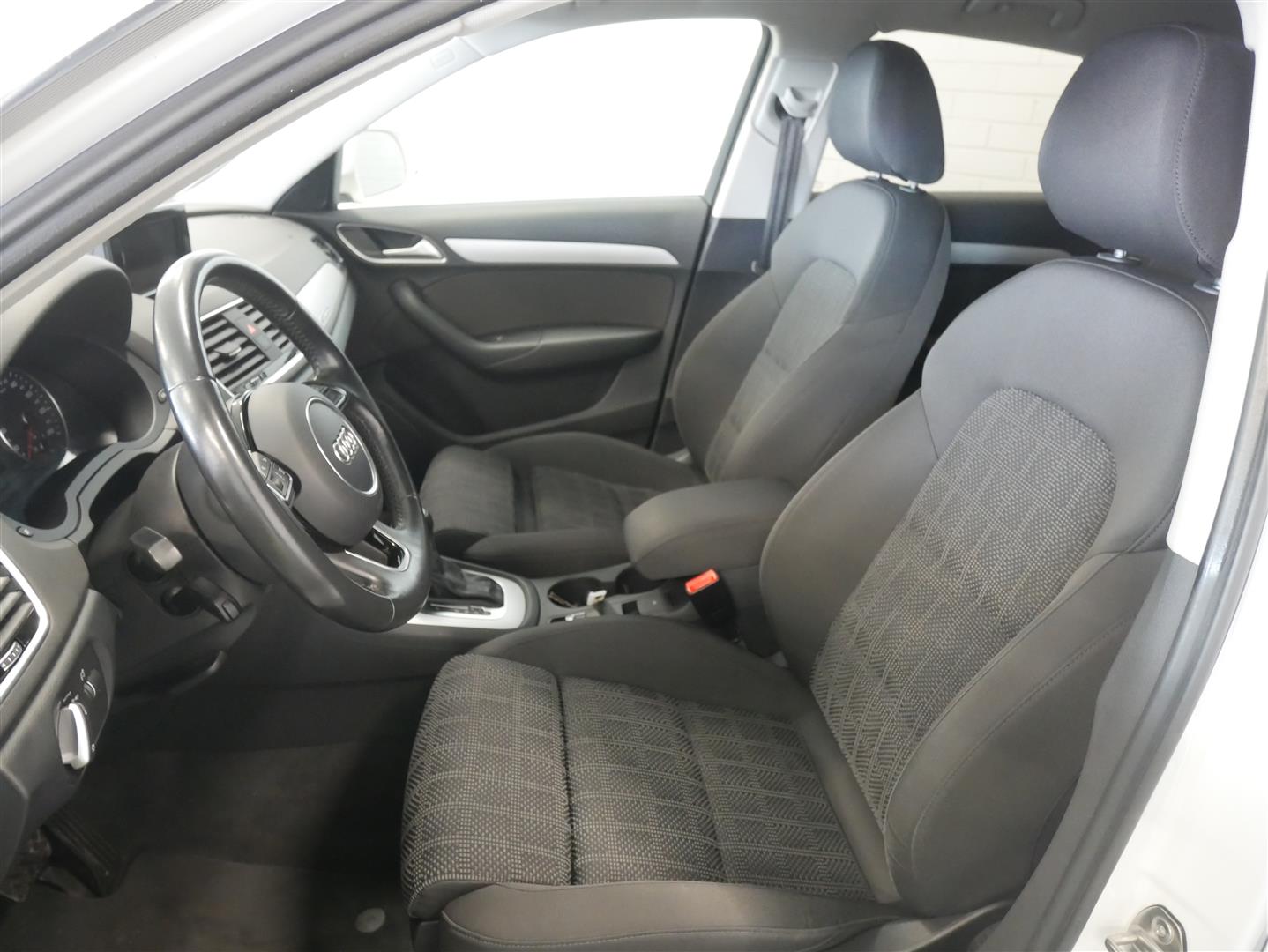 AUDI Q3 2018