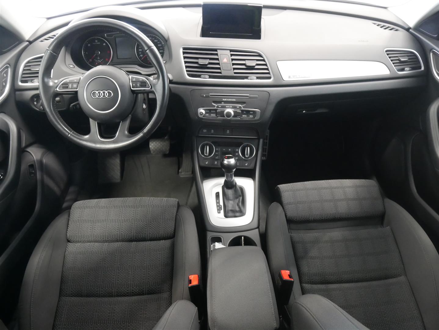 AUDI Q3 2018