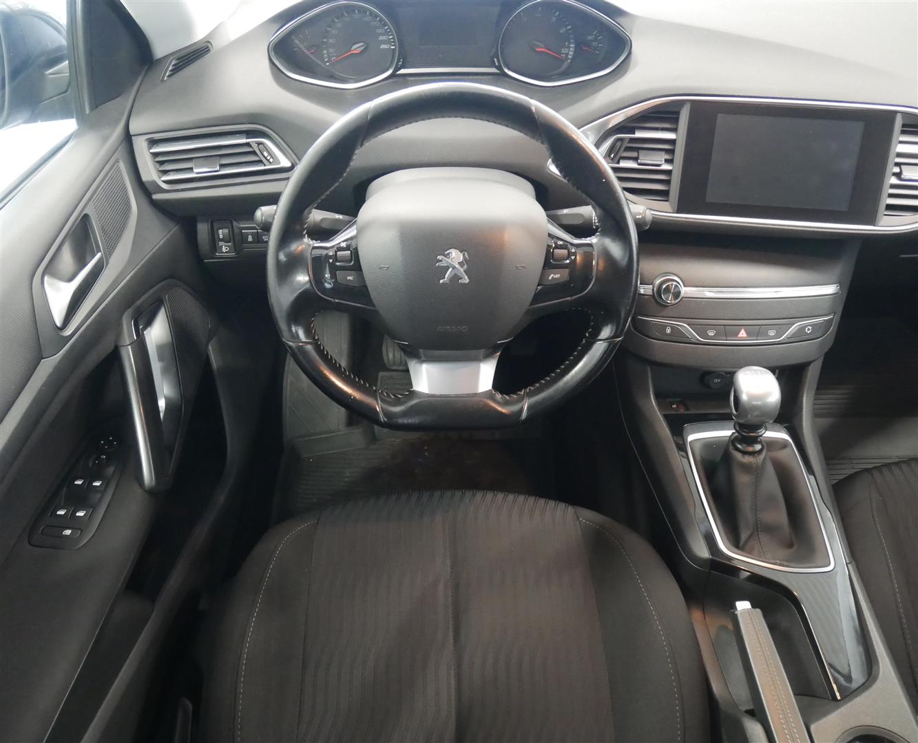PEUGEOT 308 2016