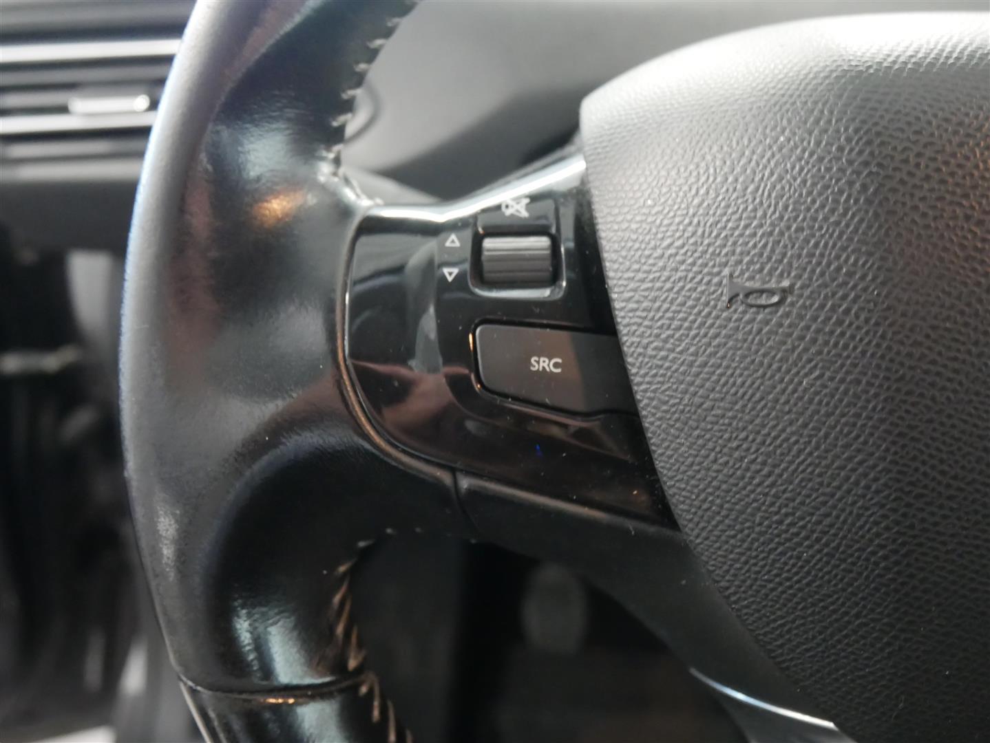 PEUGEOT 308 2016