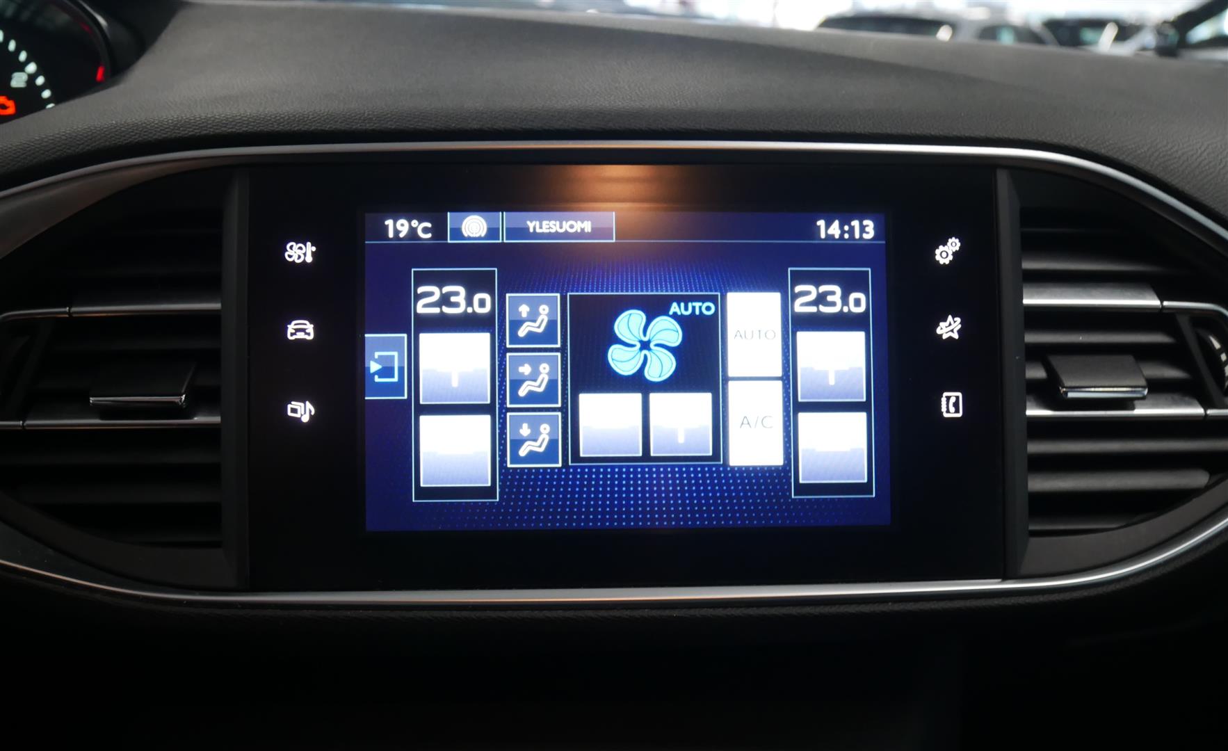 PEUGEOT 308 2016