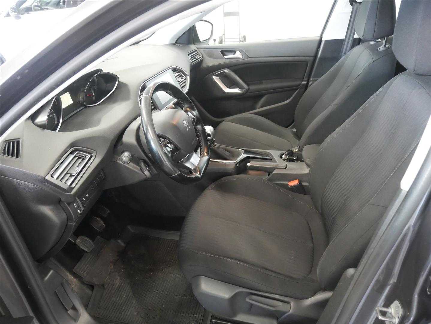 PEUGEOT 308 2016