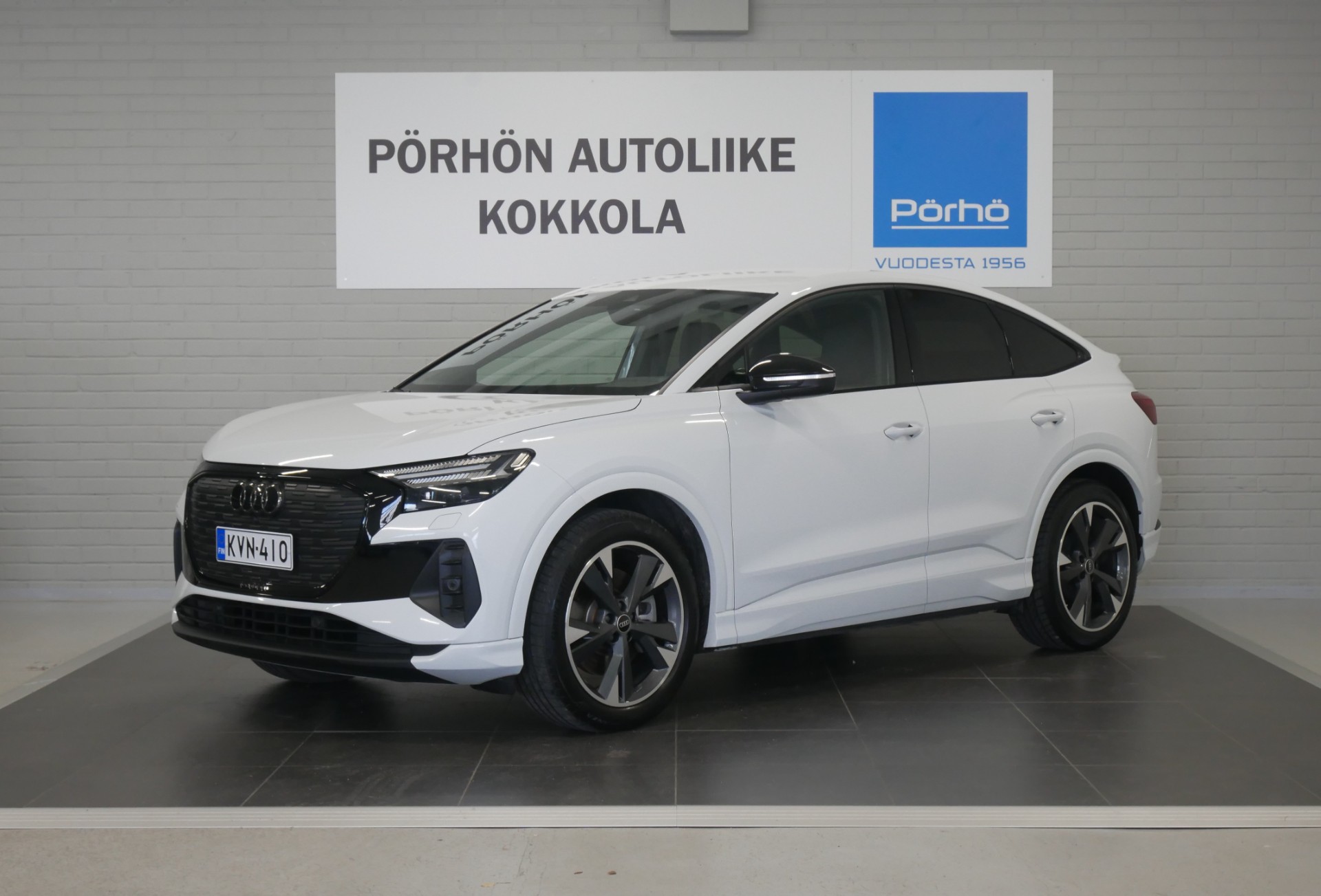 AUDI Q4 e-tron 2024