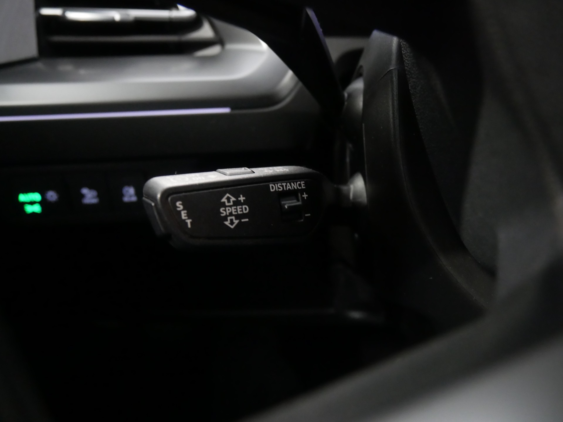 AUDI Q4 e-tron 2024