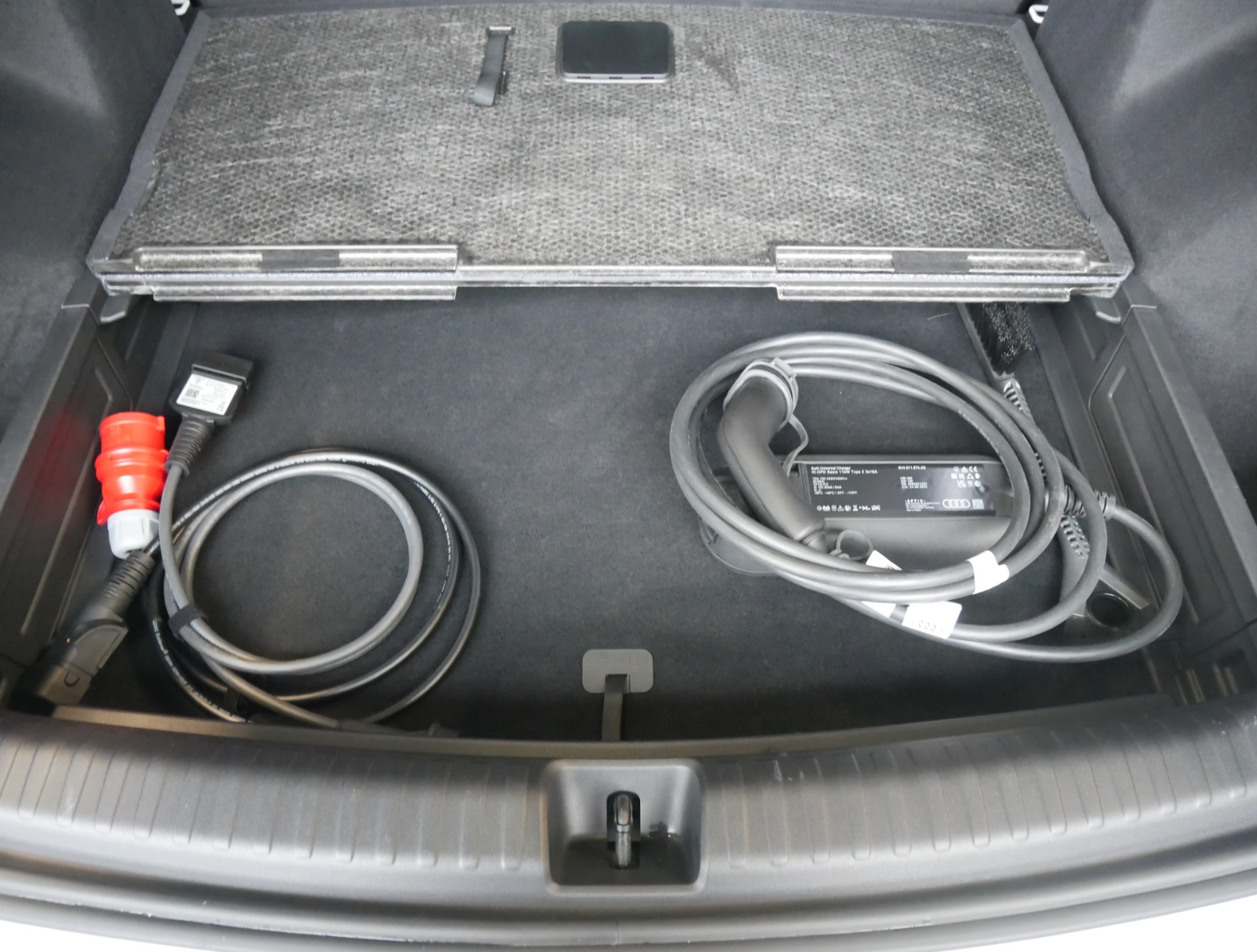 AUDI Q4 e-tron 2024