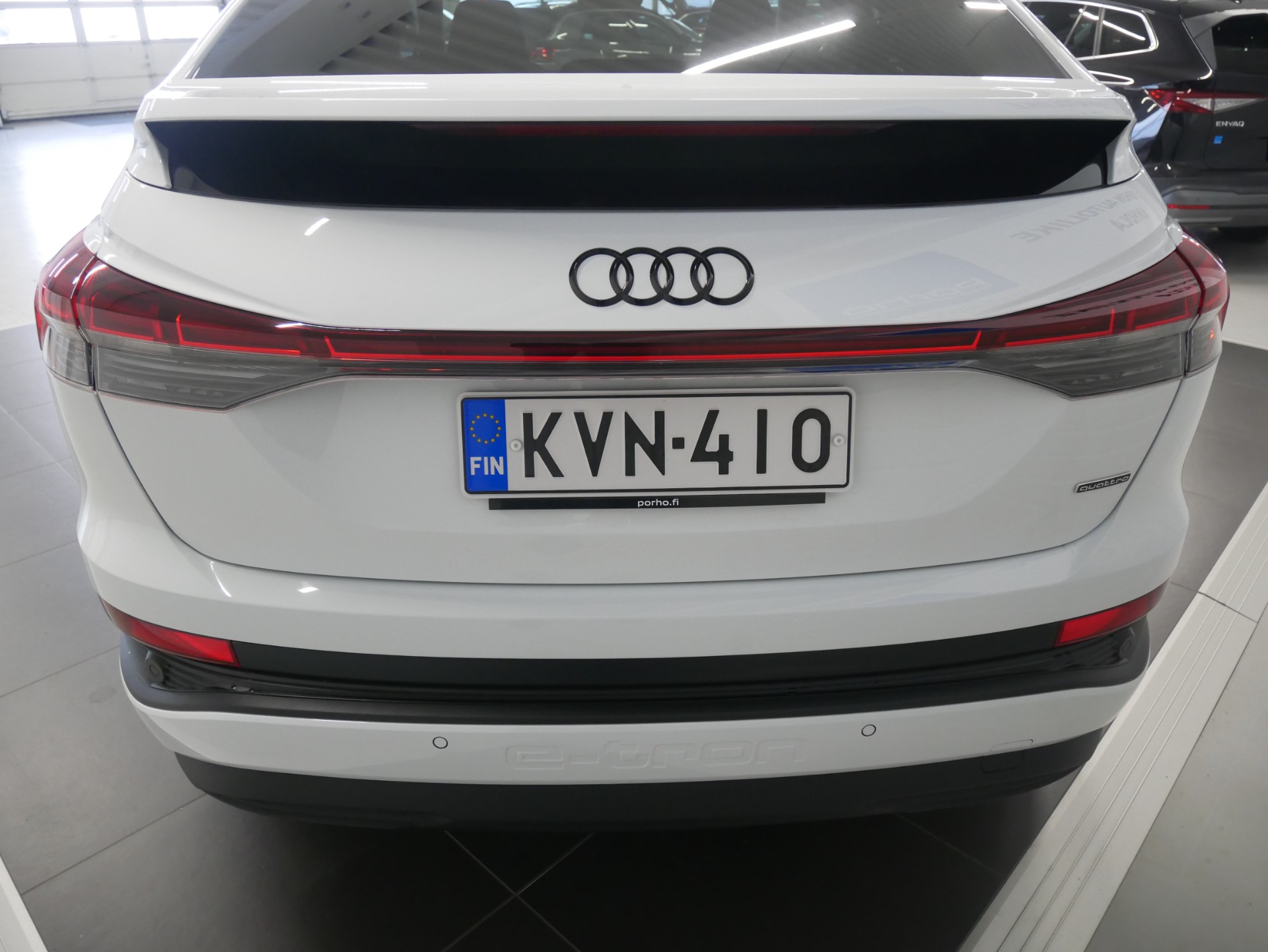 AUDI Q4 e-tron 2024