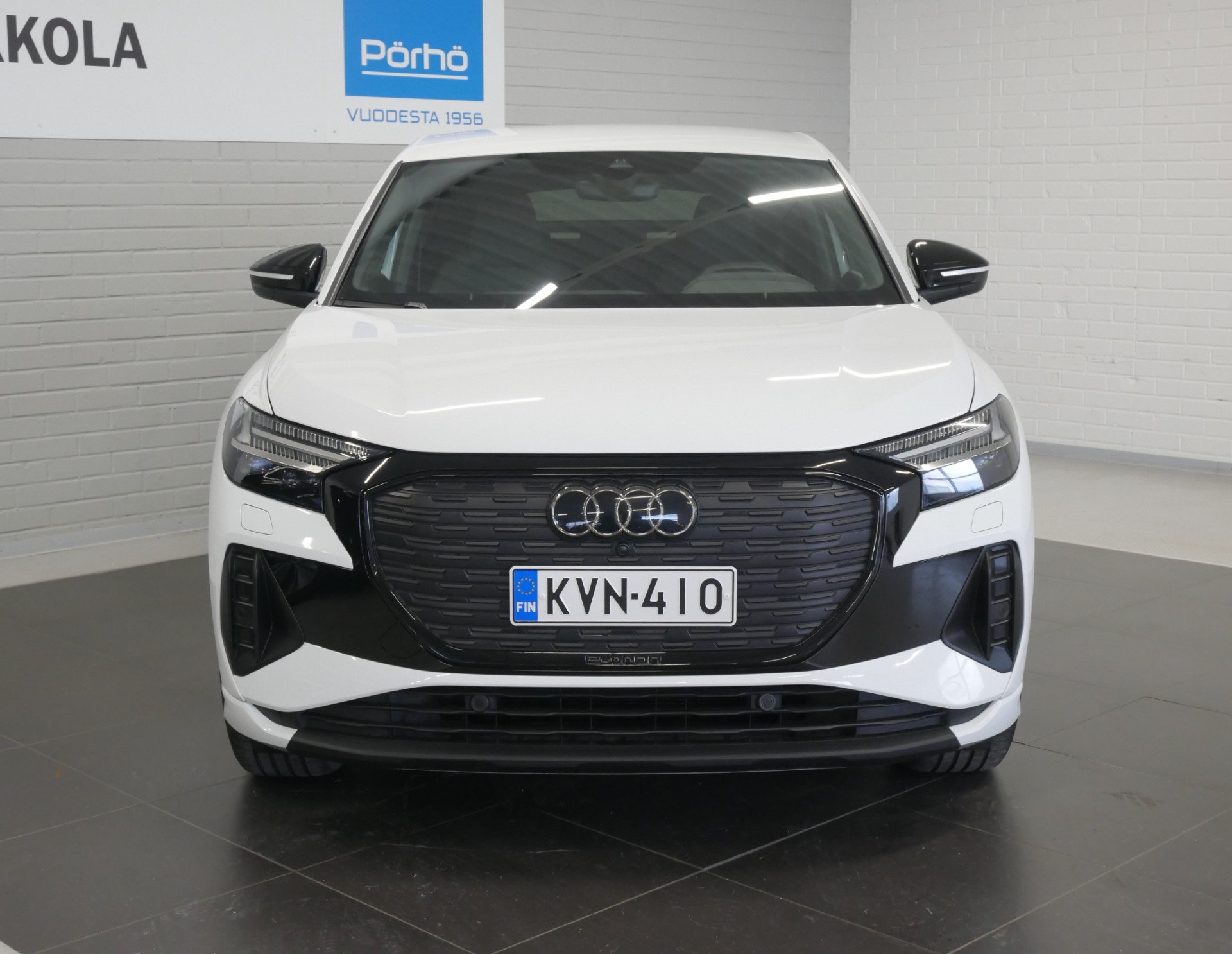 AUDI Q4 e-tron 2024