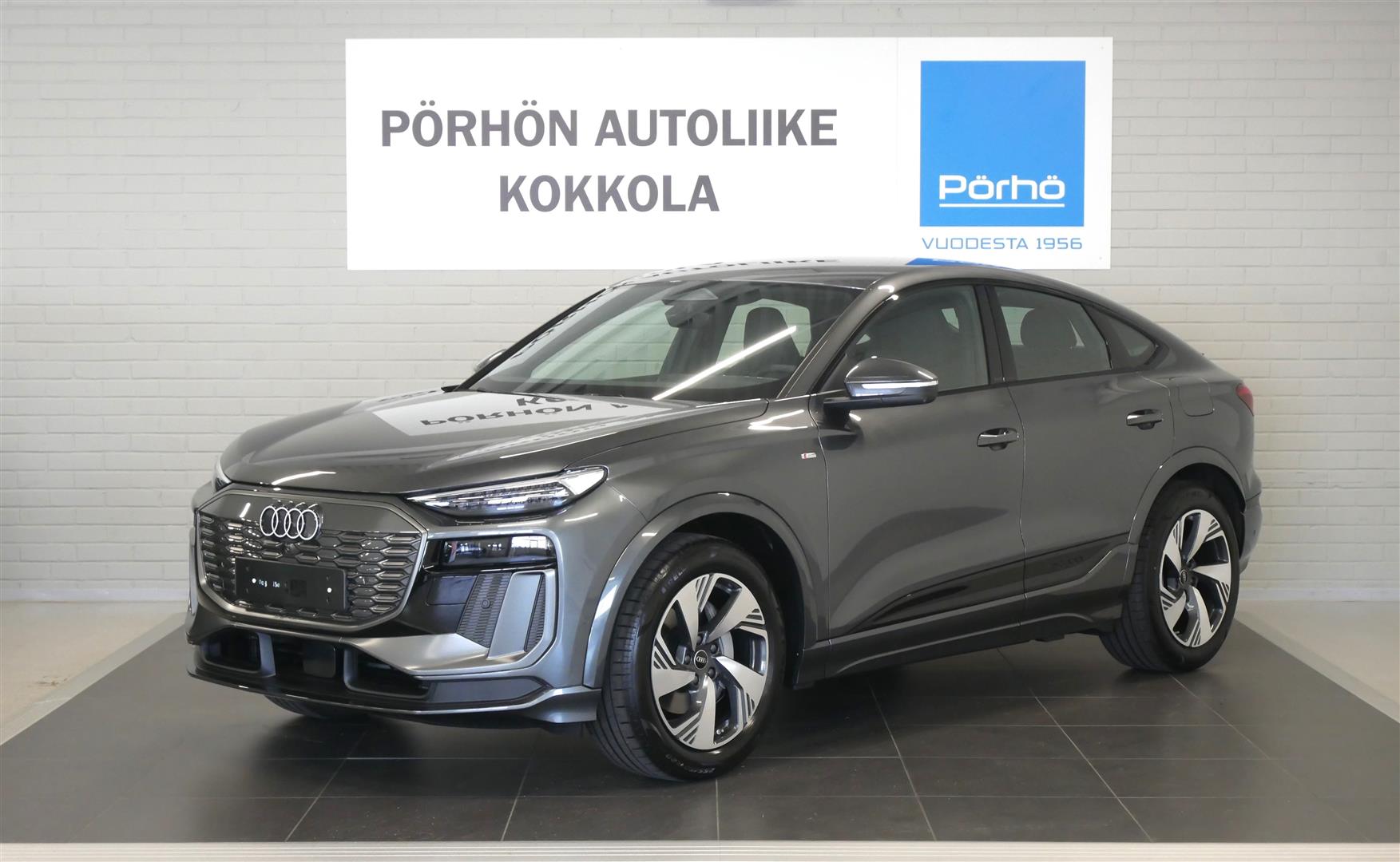 Audi Q6 e-tron 2026