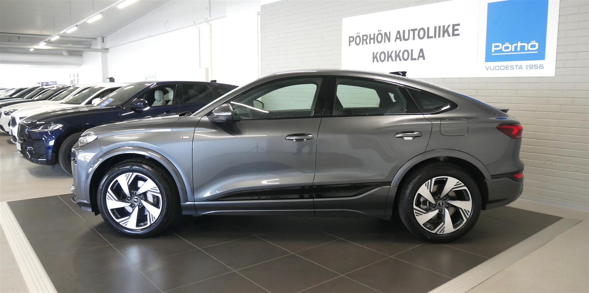 Audi Q6 e-tron 2026