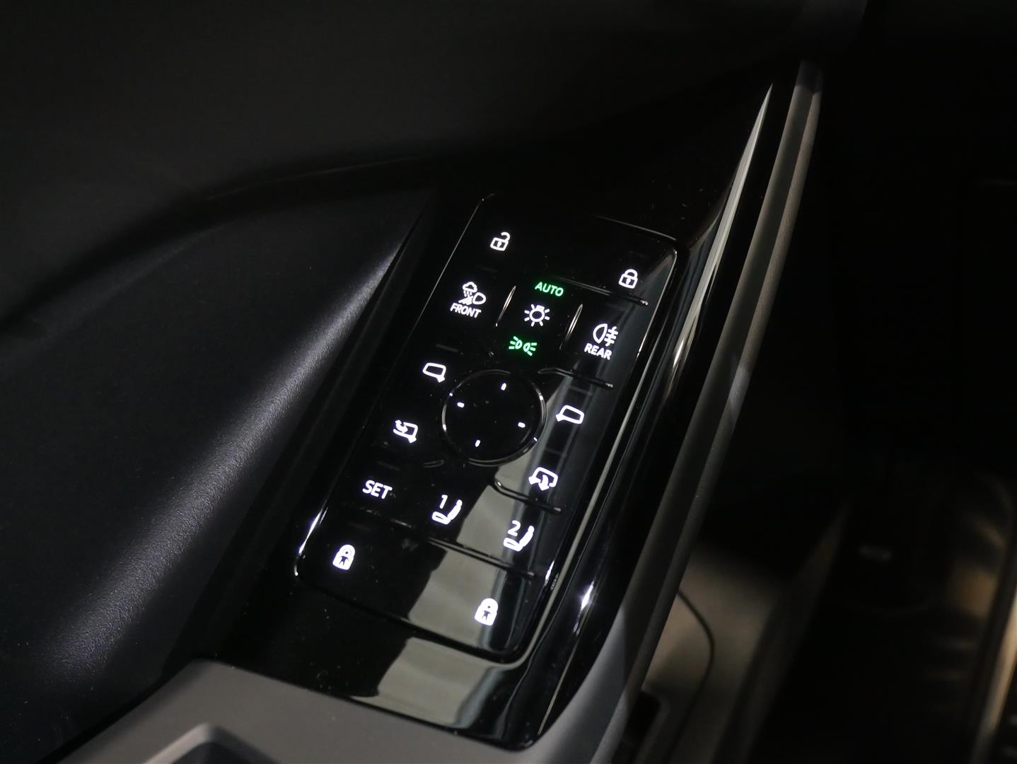Audi Q6 e-tron 2026