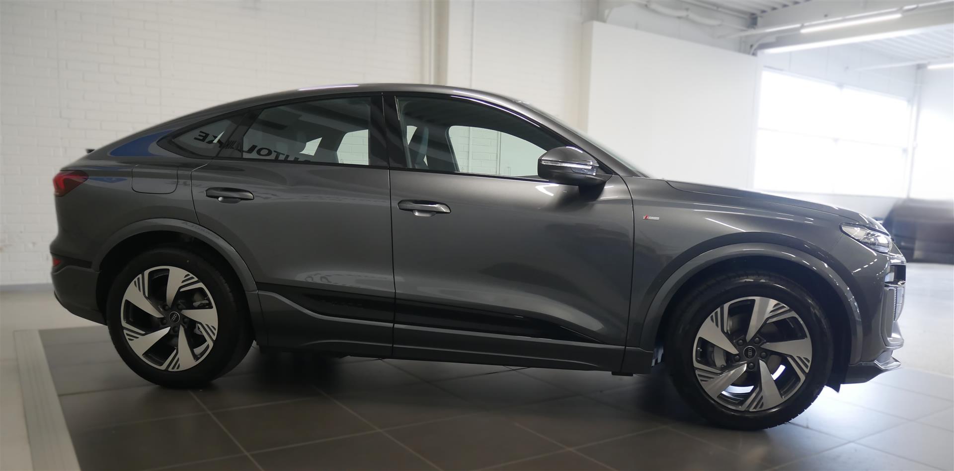 Audi Q6 e-tron 2026