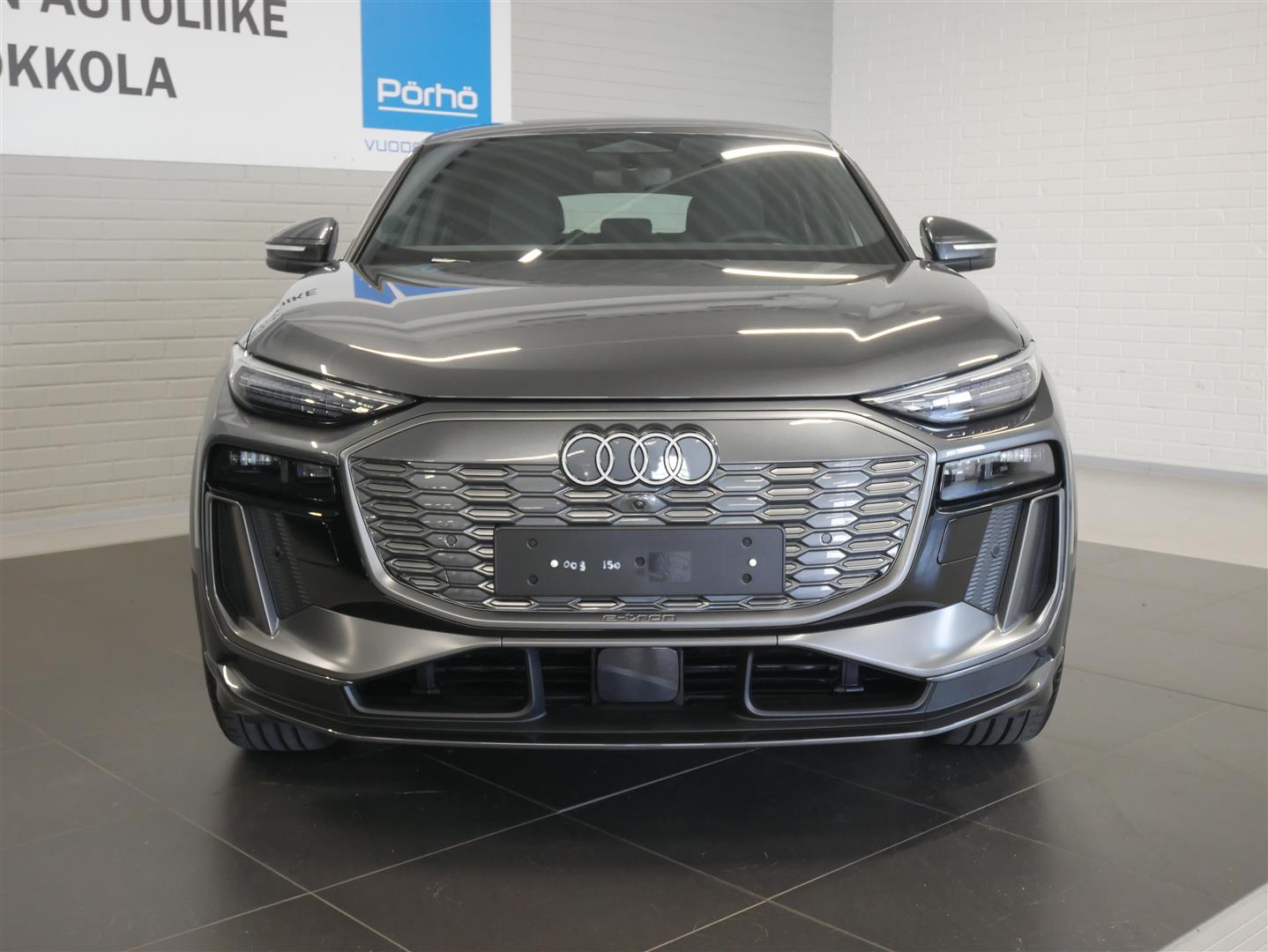 Audi Q6 e-tron 2026