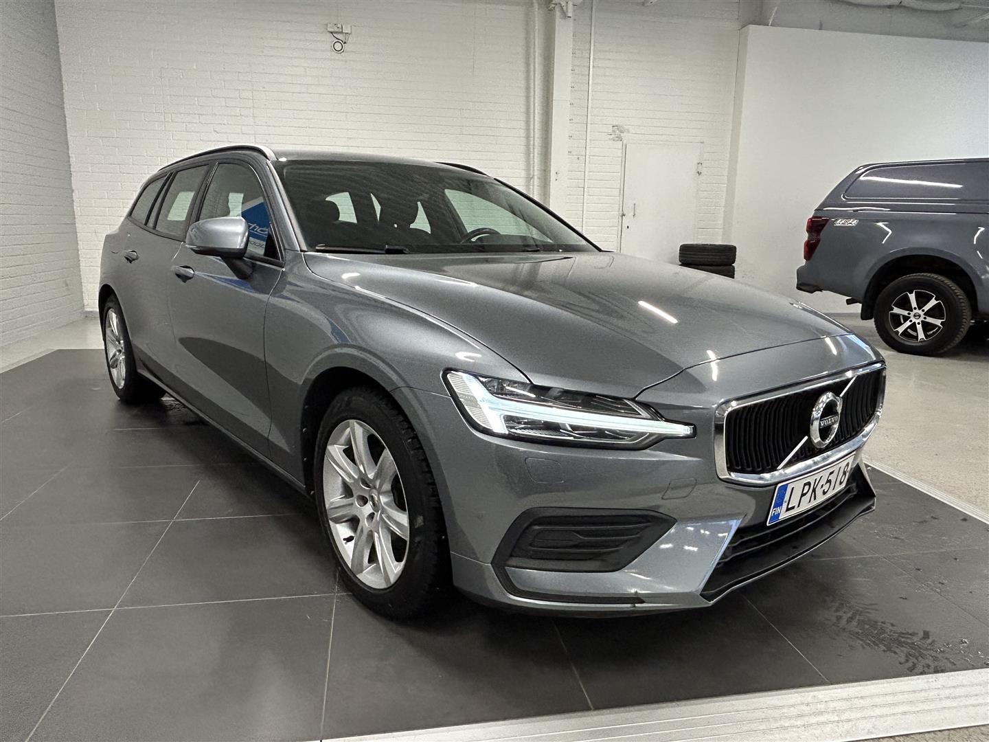 VOLVO V60 2019