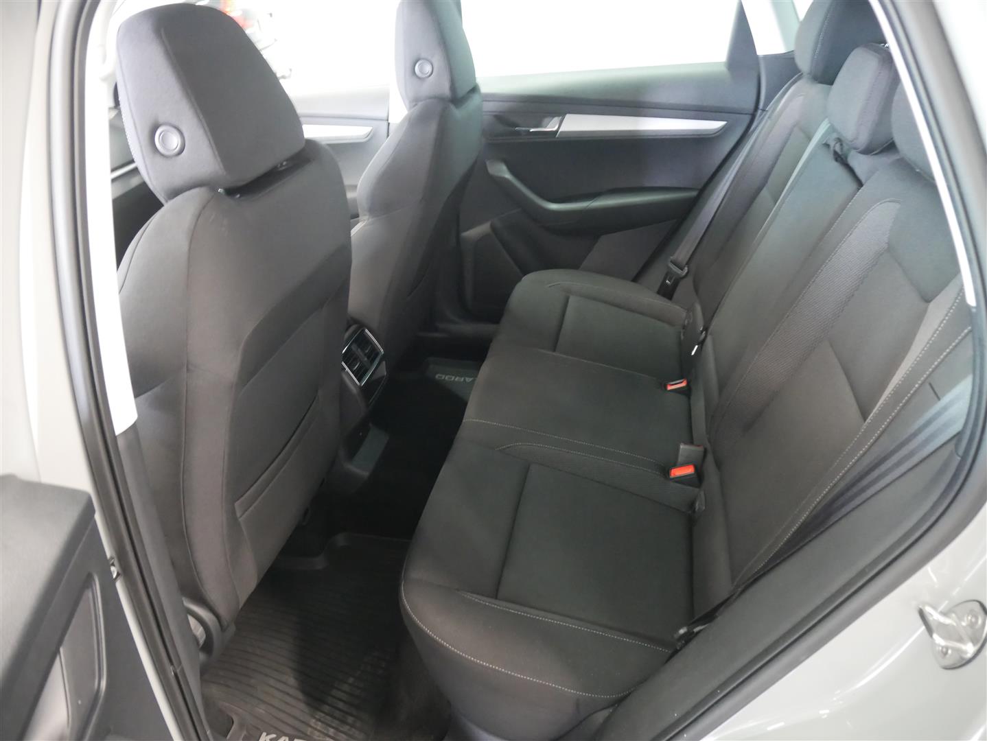 SKODA Karoq 2023