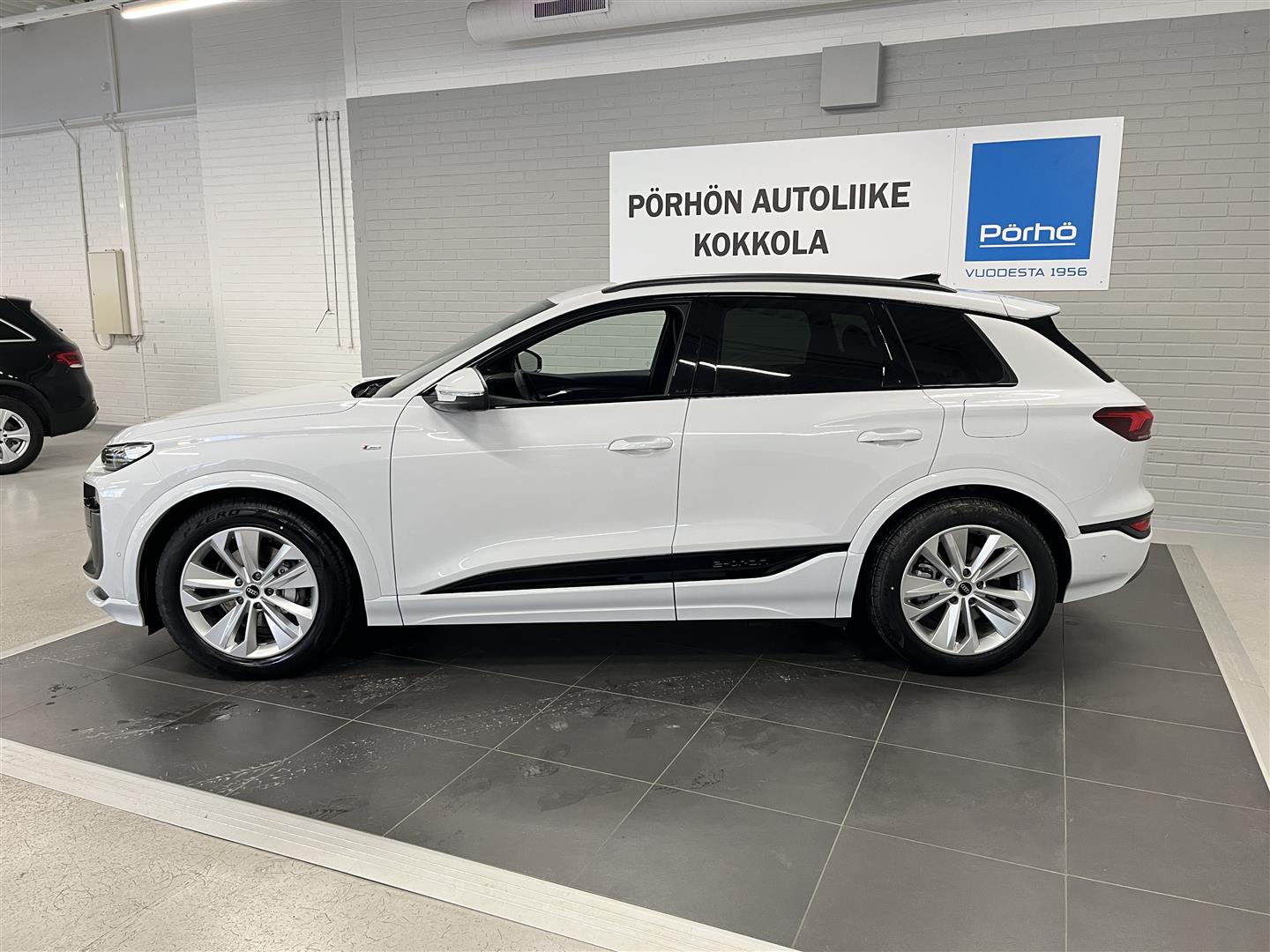 Audi Q6 e-tron 2025