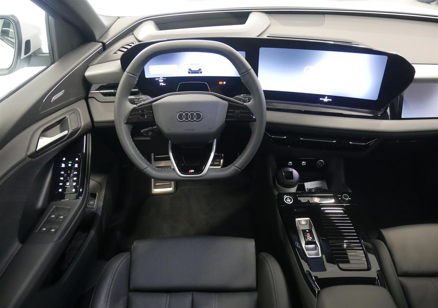 Audi Q6 e-tron 2026