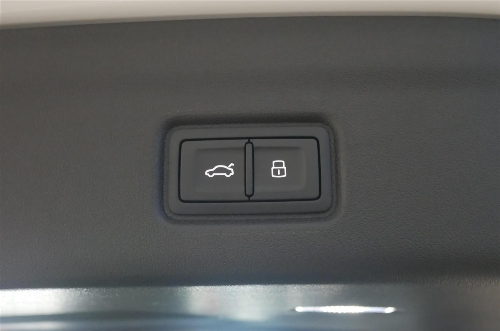 Audi Q6 e-tron 2026