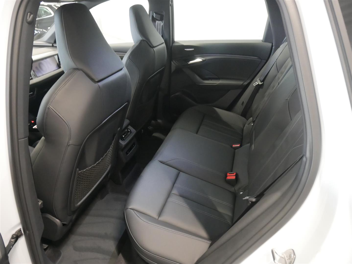 Audi Q6 e-tron 2026
