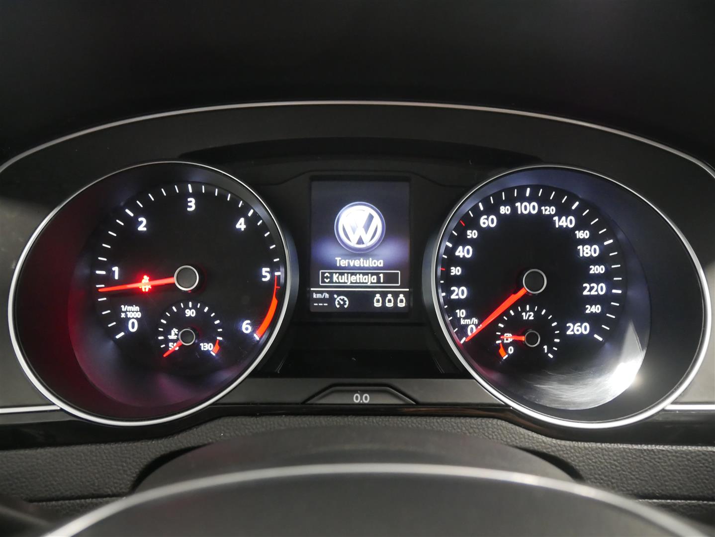 VOLKSWAGEN Passat 2016