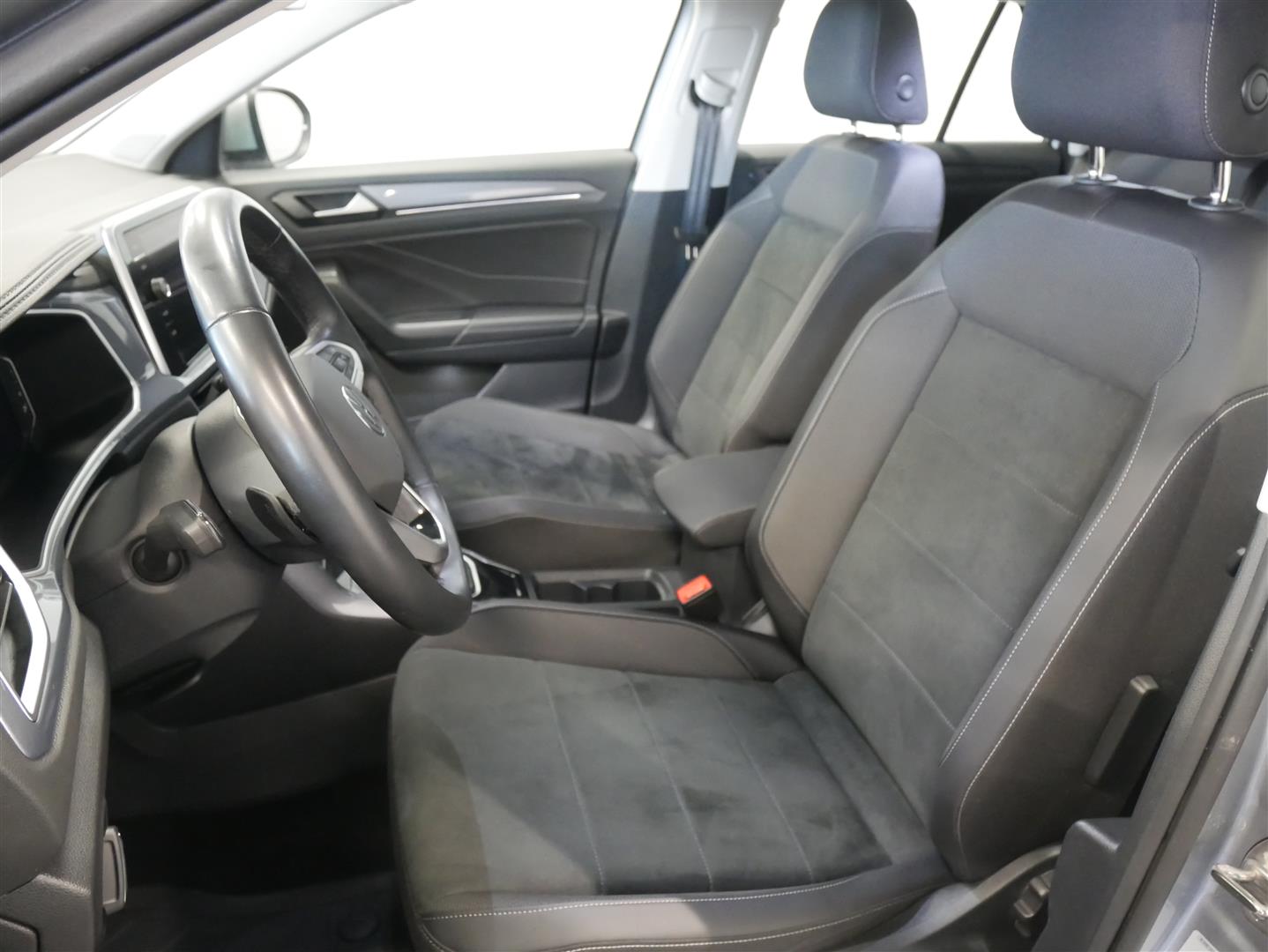 VOLKSWAGEN T-Roc 2023