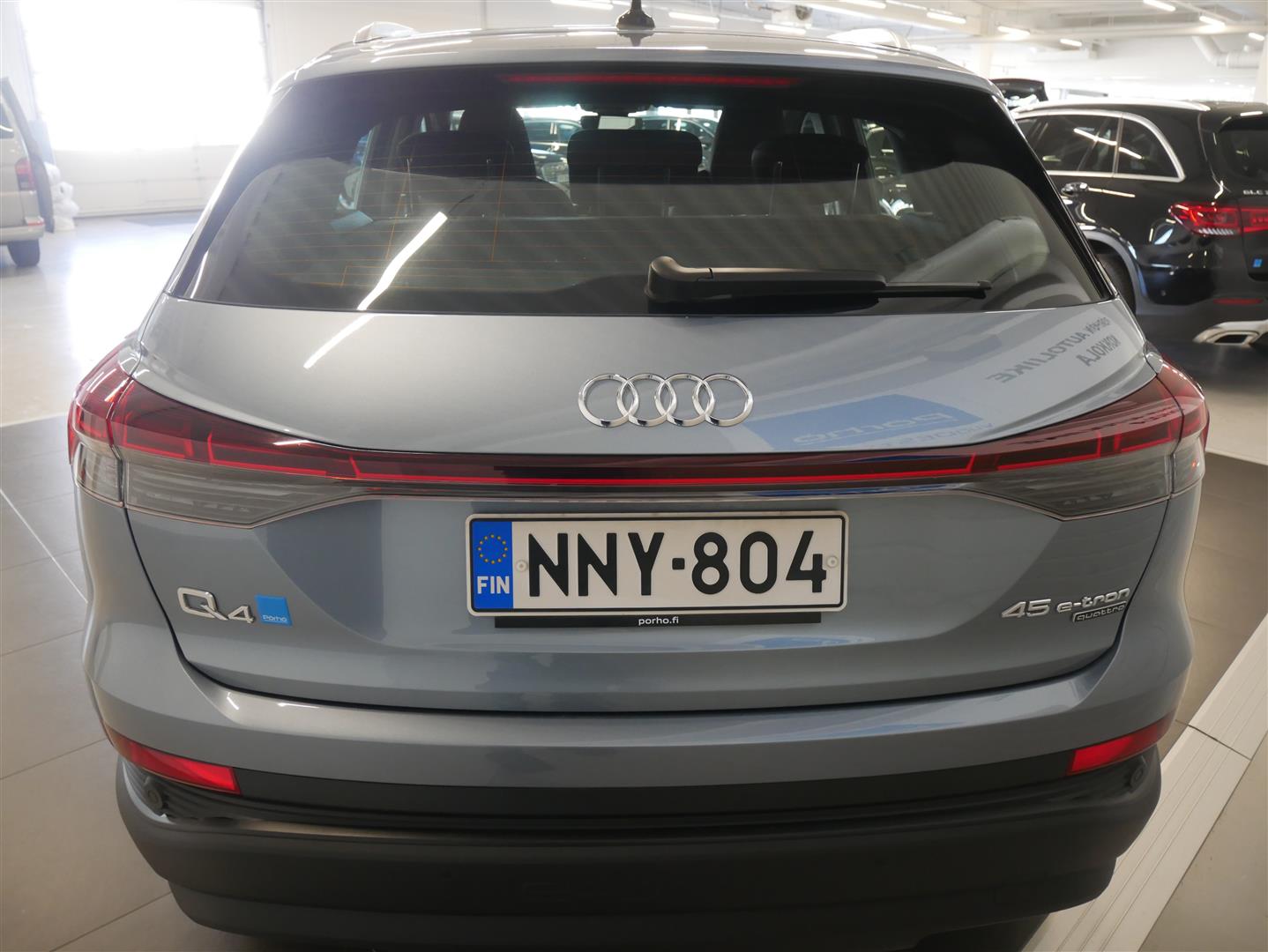 AUDI Q4 e-tron 2024