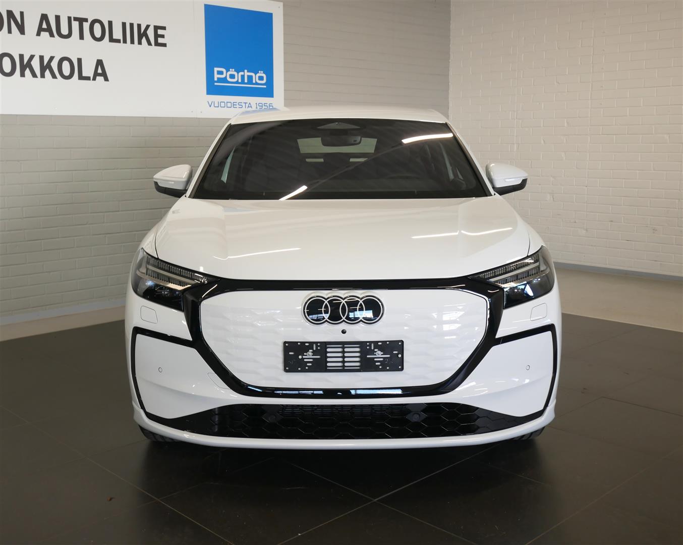Audi Q4 e-tron 2026
