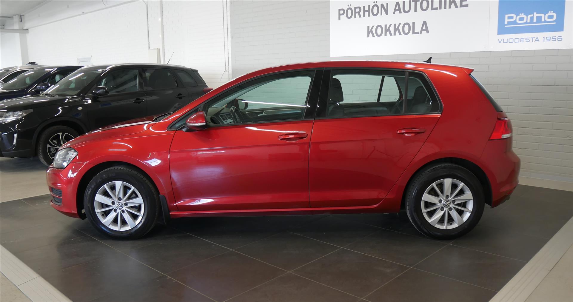 VOLKSWAGEN Golf 2015