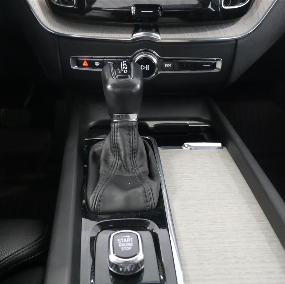 VOLVO XC60 2019