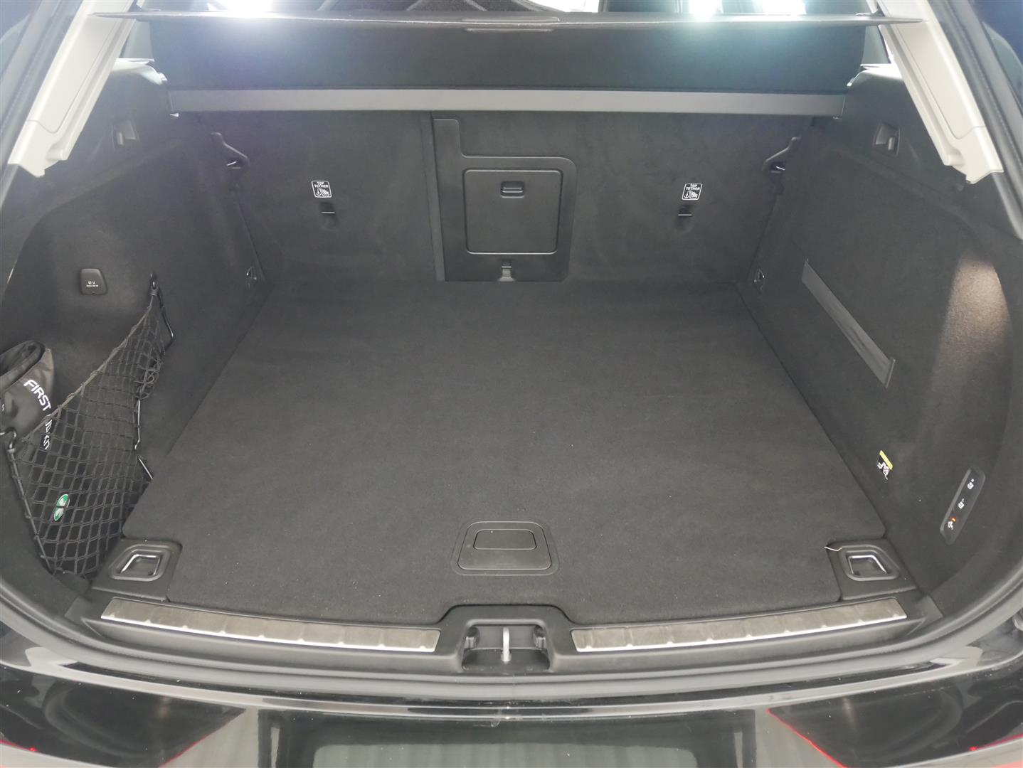 VOLVO XC60 2019