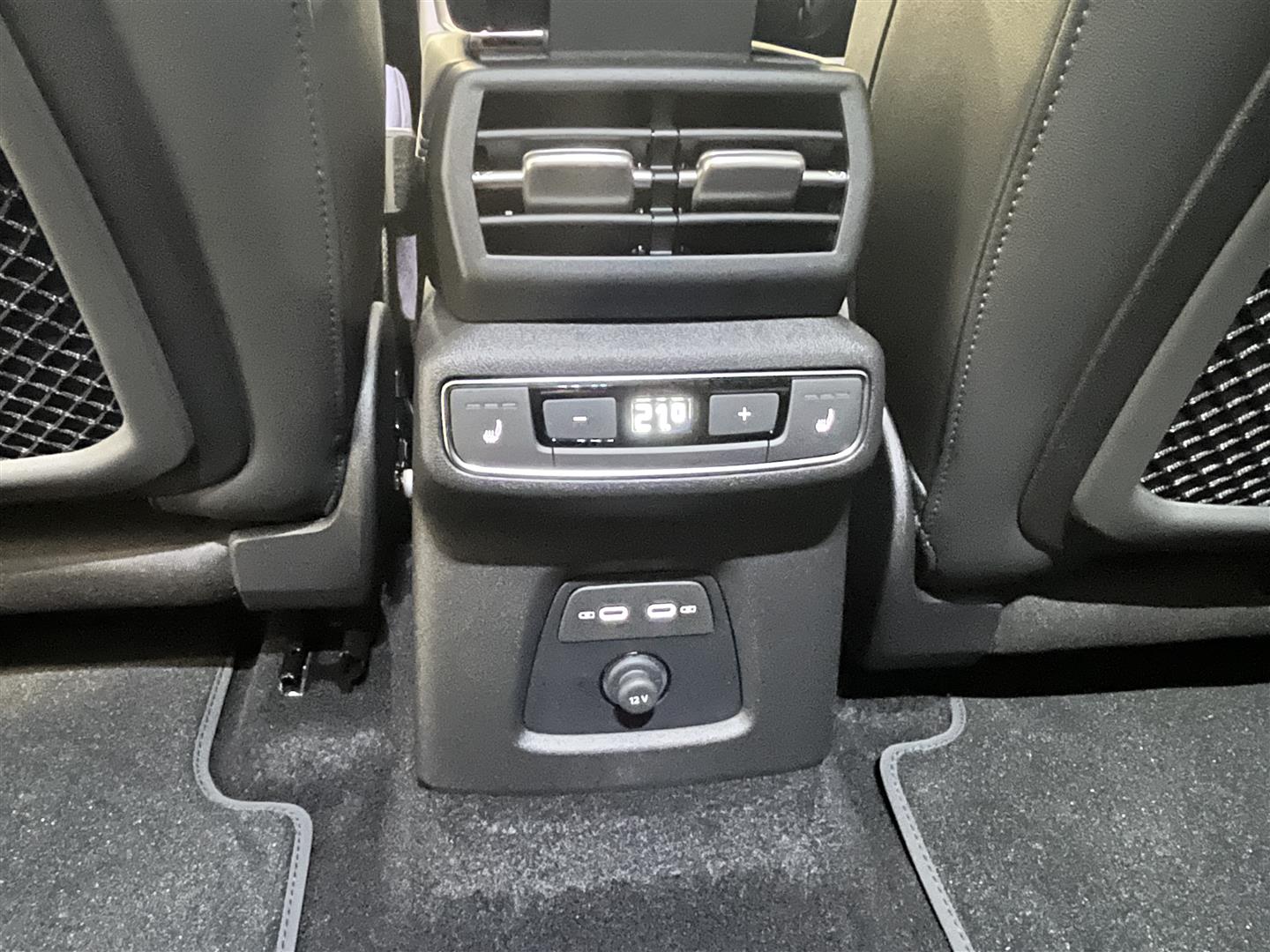 Audi Q4 e-tron 2026