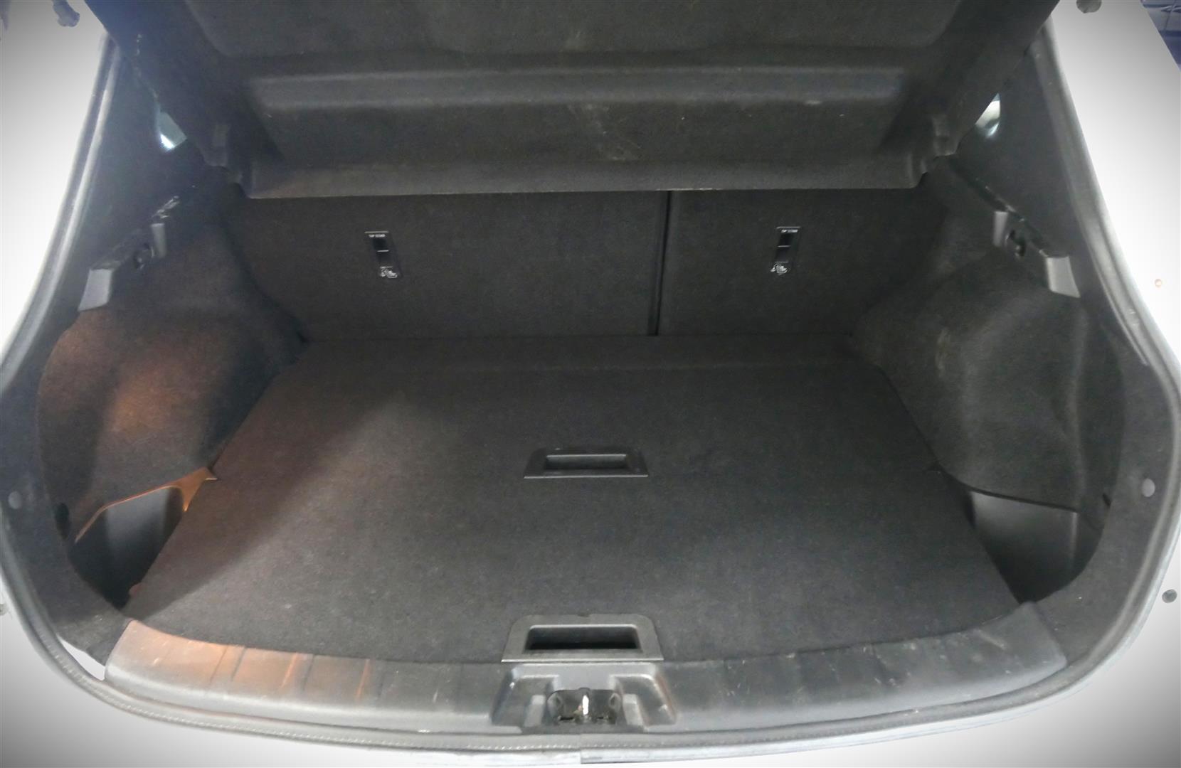 NISSAN Qashqai 2015