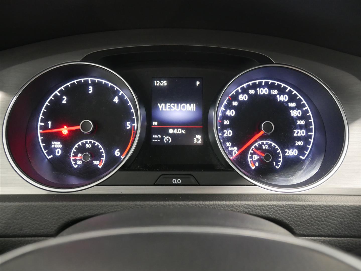 VOLKSWAGEN Golf 2015