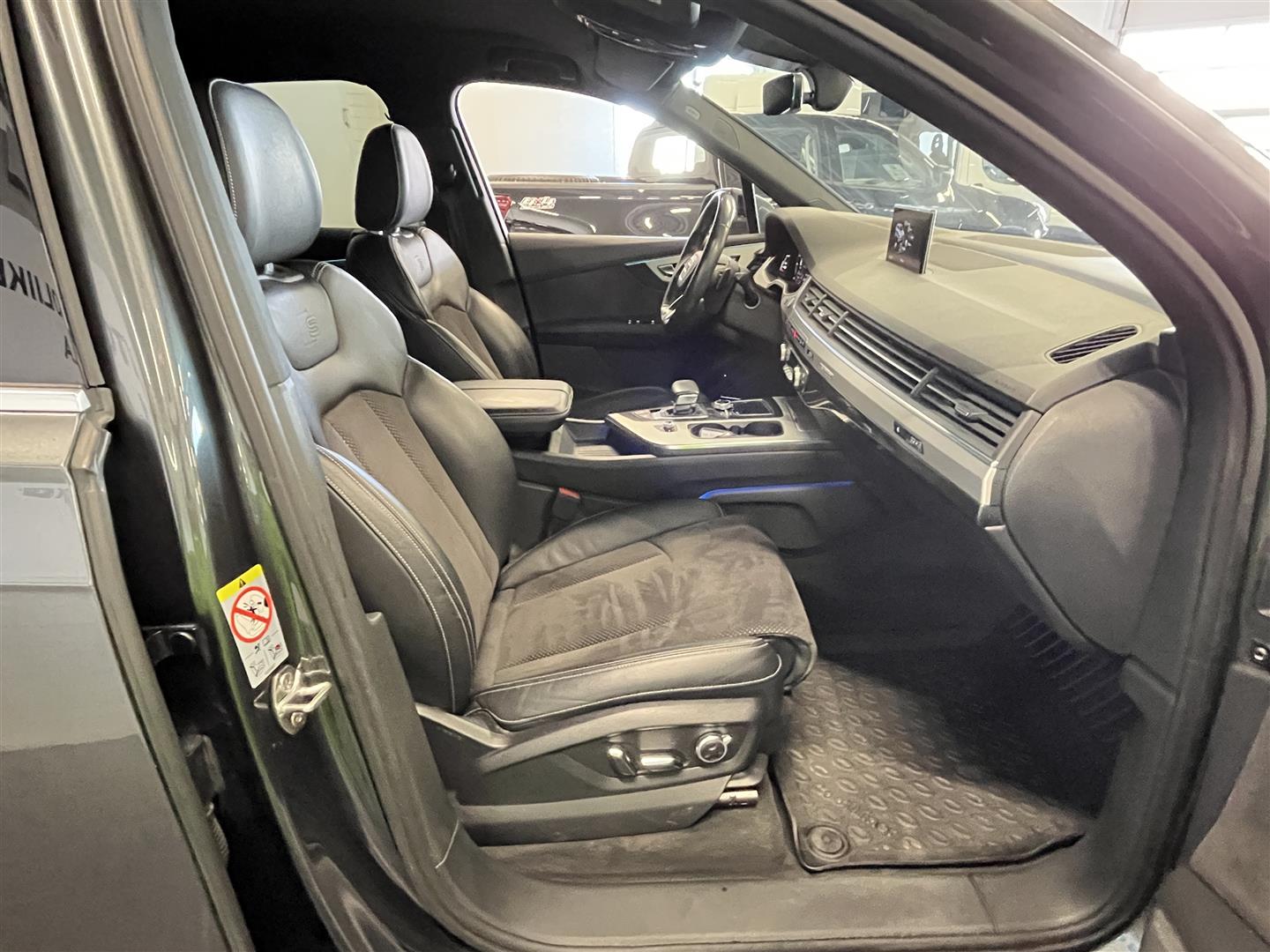 AUDI Q7 2018