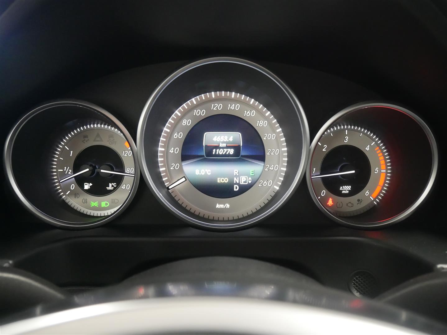 MERCEDES-BENZ E 2016