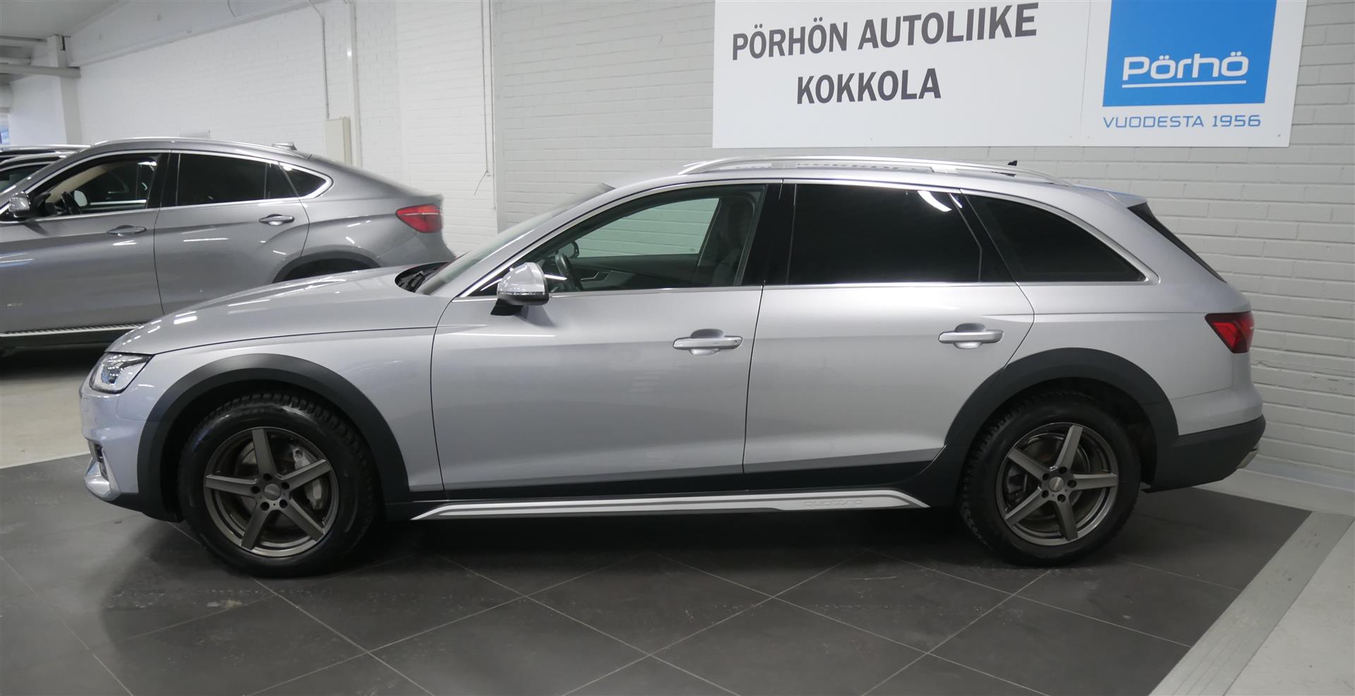 AUDI A4 allroad quattro 2023