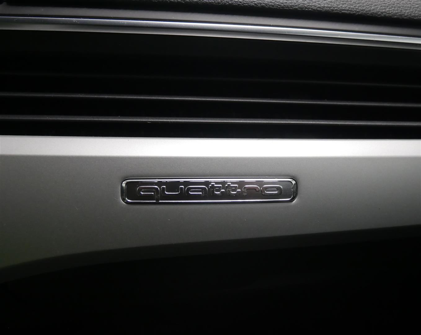 AUDI A4 allroad quattro 2023