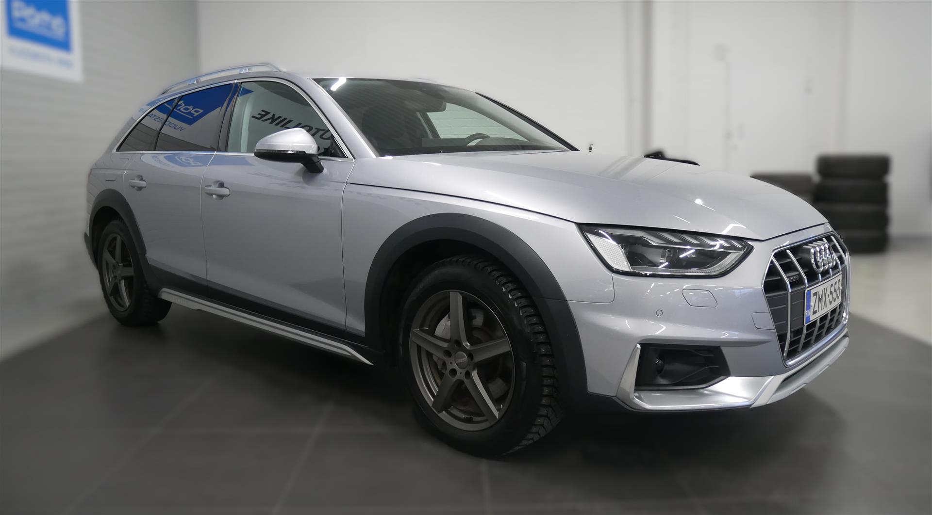 AUDI A4 allroad quattro 2023
