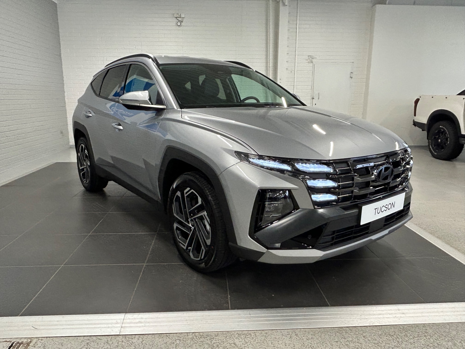Hyundai TUCSON Hybrid 2026