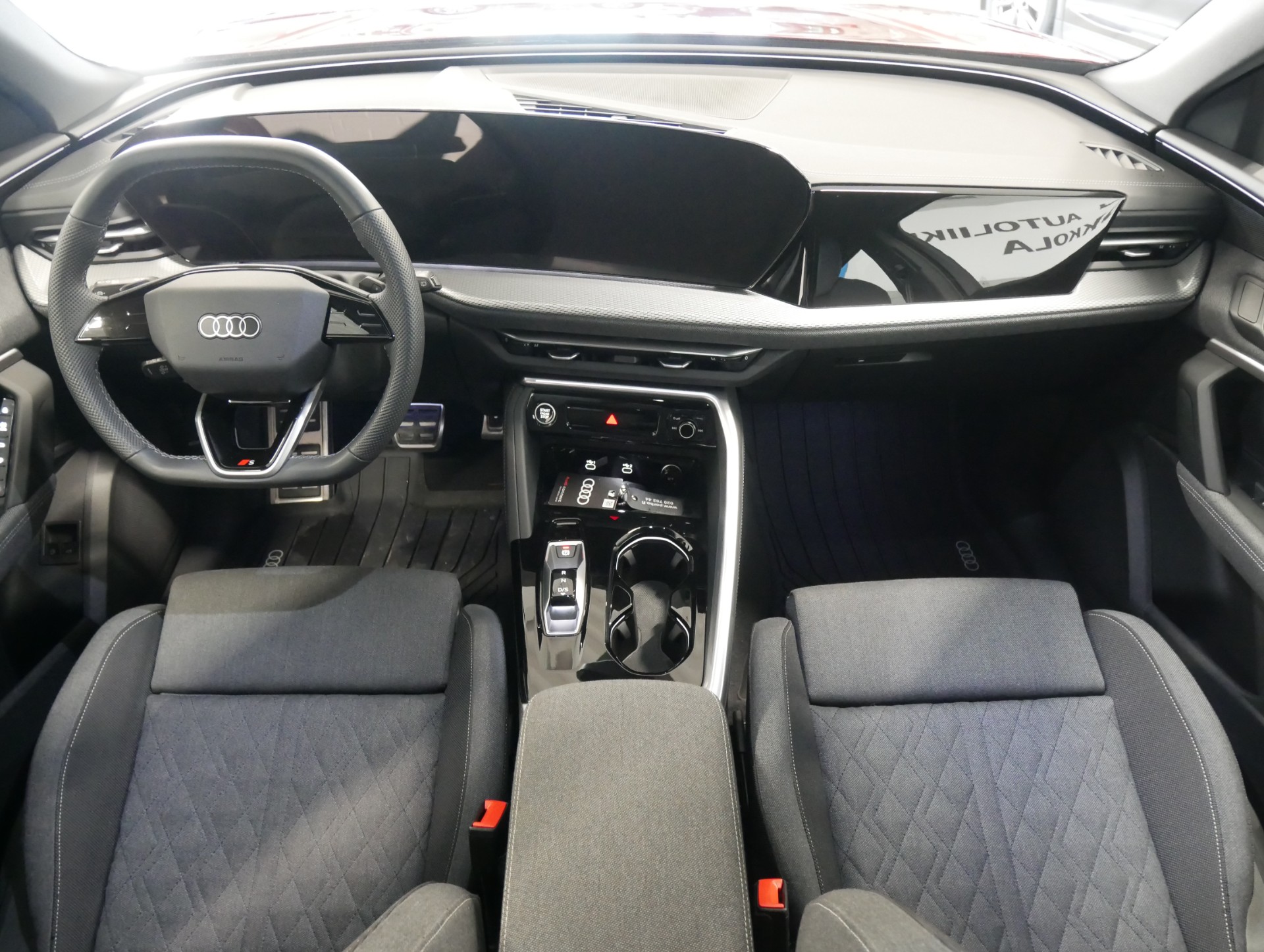AUDI Q5 2025