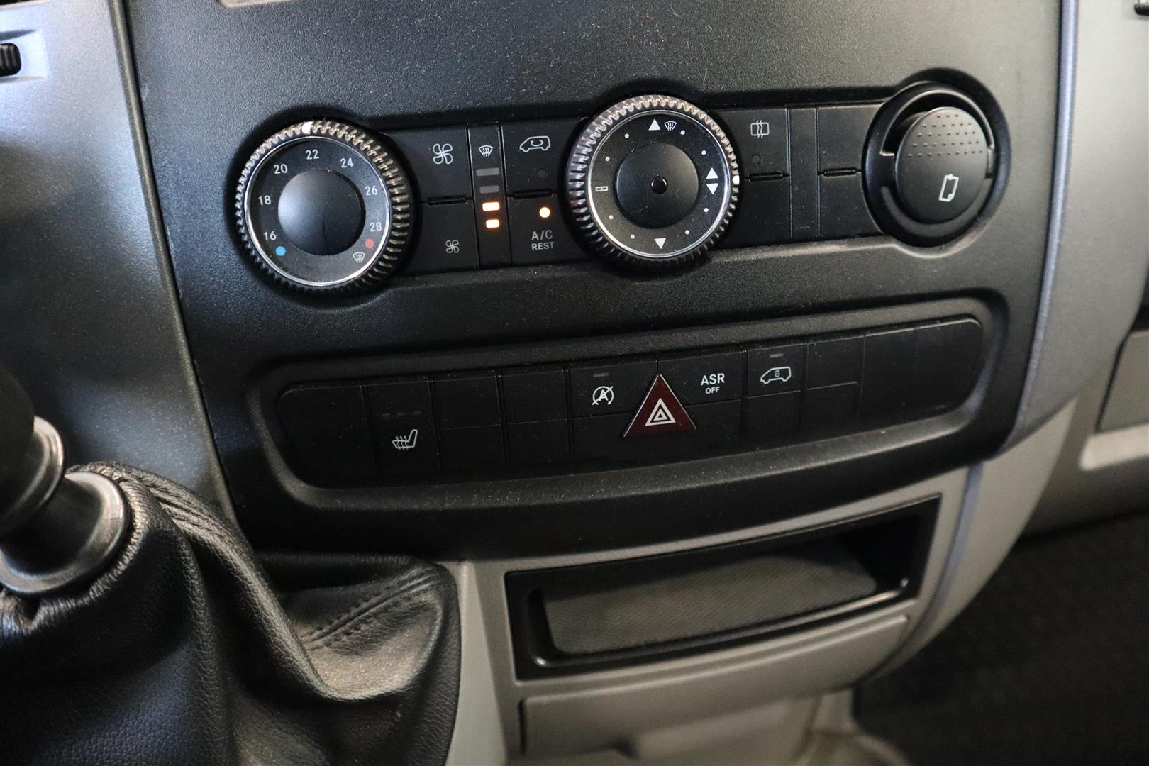 VOLKSWAGEN CRAFTER 2016