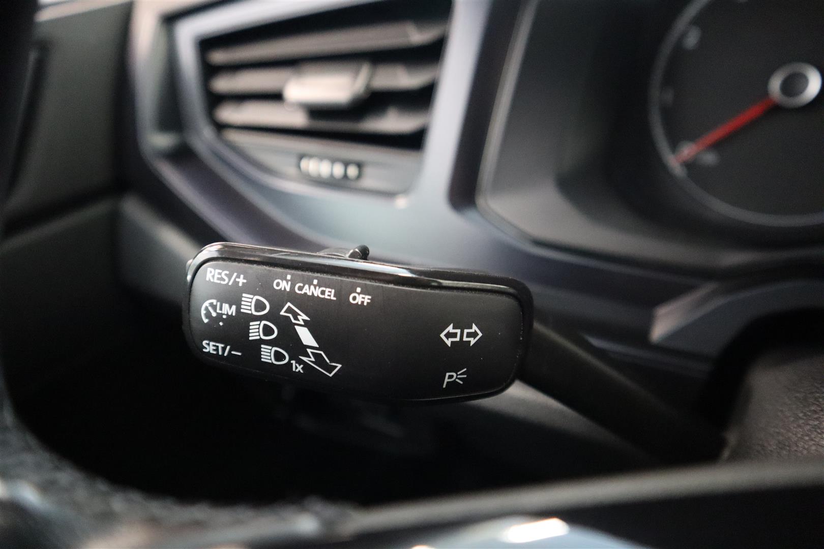 VOLKSWAGEN Polo 2019